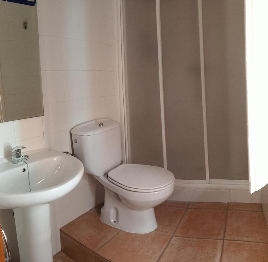 לה פובלה דה לילט Hostal Fonda Cerdanya מראה חיצוני תמונה